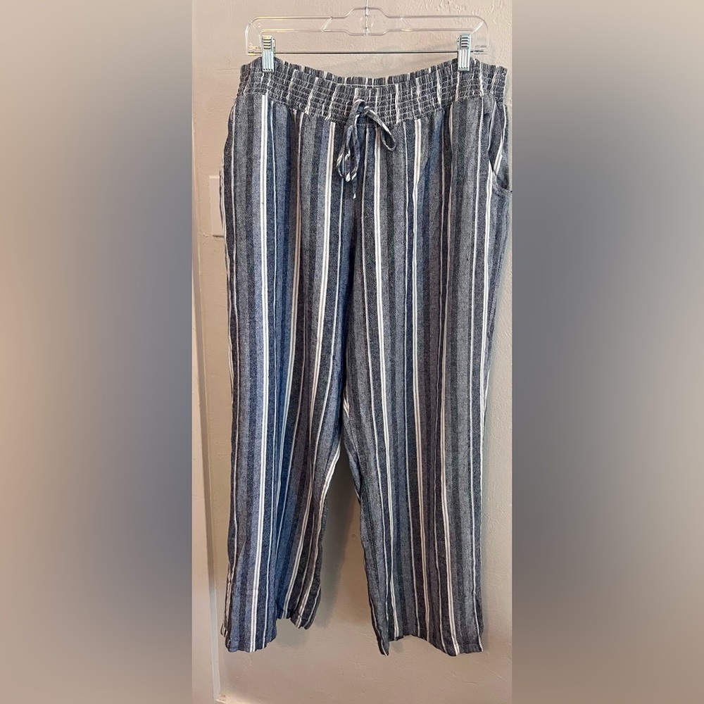 Woman’s Linen Pant
